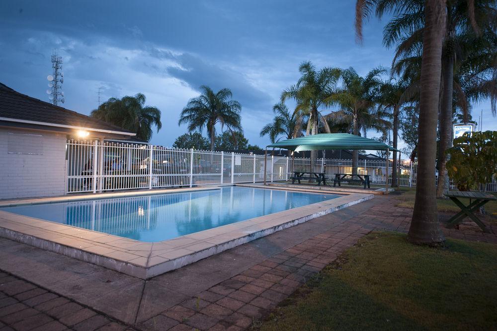 Colonial Terrace Motor Inn Raymond Terrace Kültér fotó