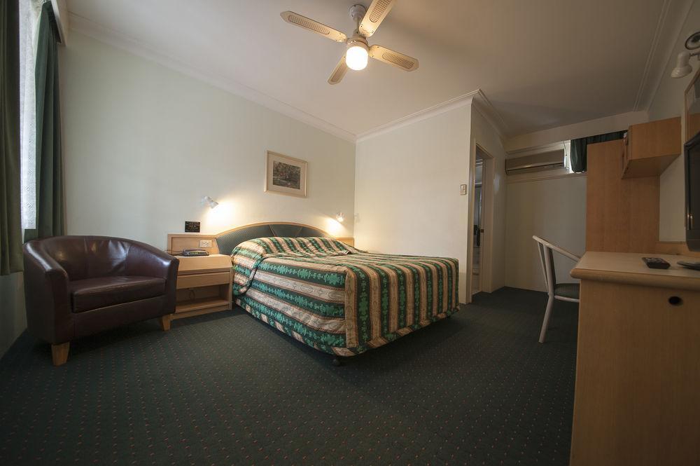 Colonial Terrace Motor Inn Raymond Terrace Kültér fotó