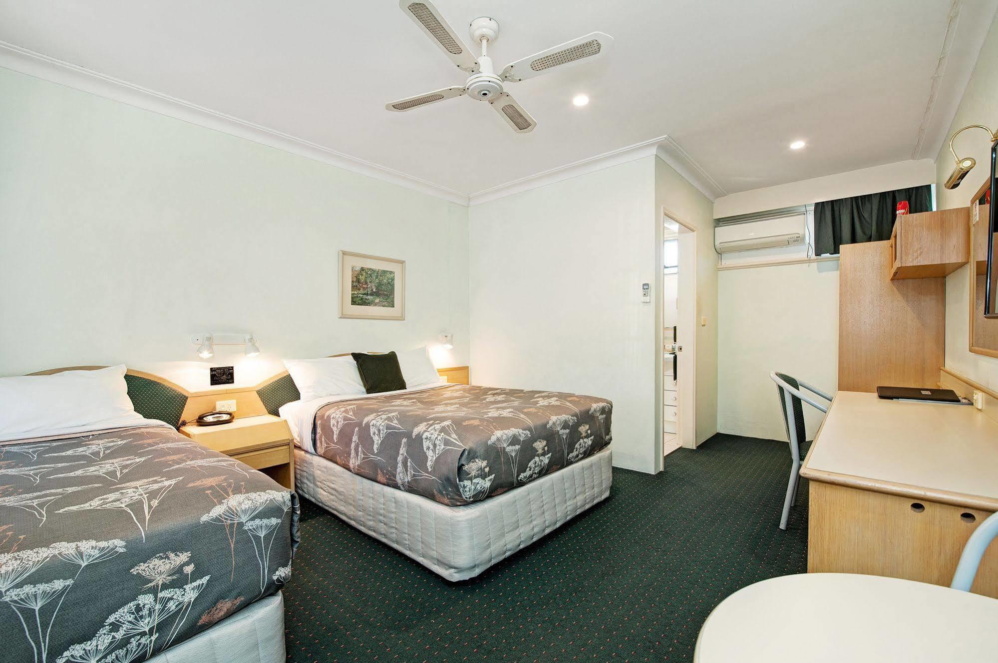 Colonial Terrace Motor Inn Raymond Terrace Kültér fotó
