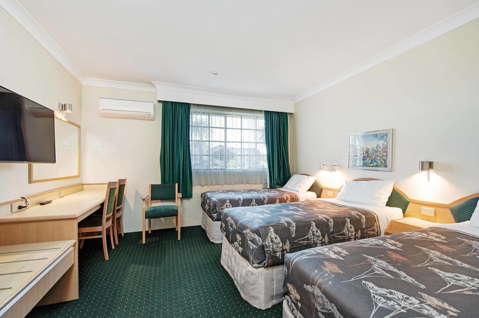 Colonial Terrace Motor Inn Raymond Terrace Kültér fotó